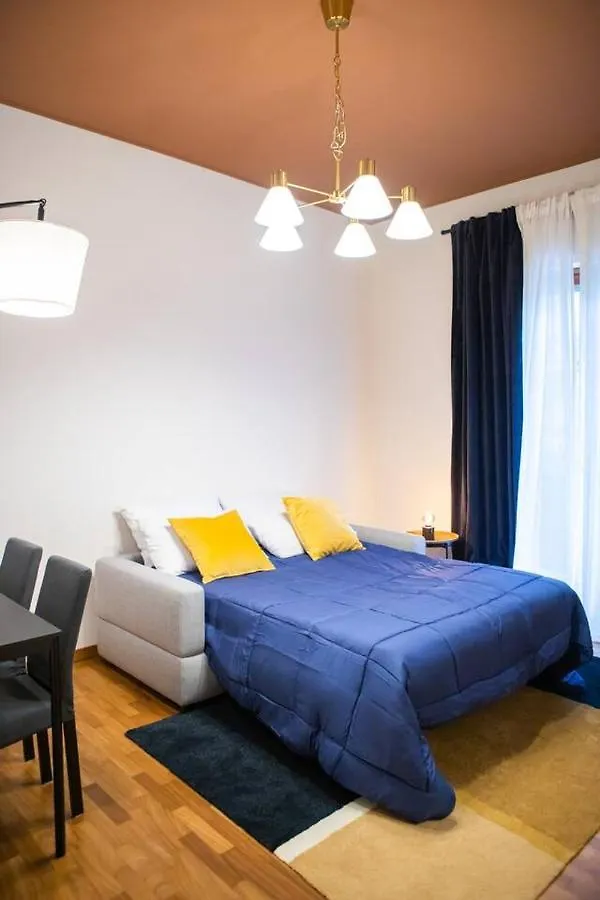 מילאנו Delightful Shanti Home 0*,