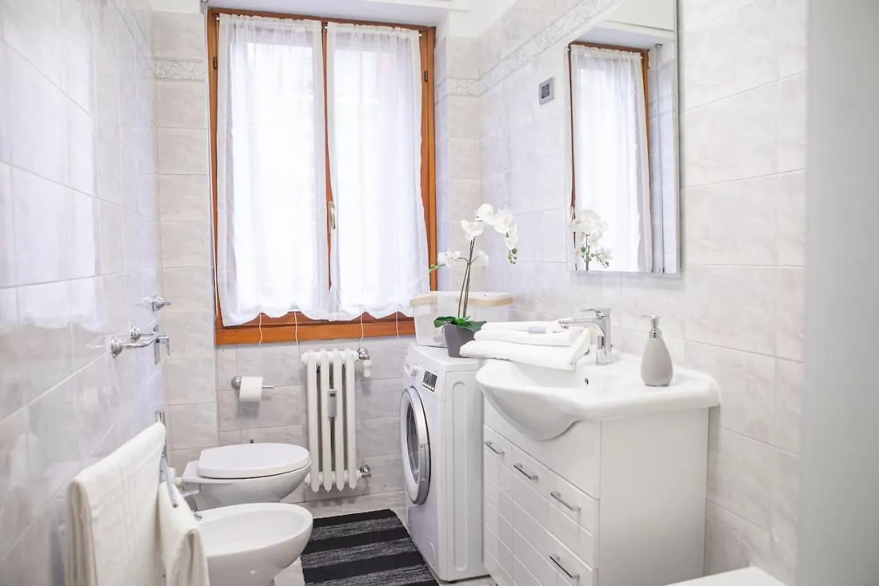 מילאנו Delightful Shanti Home איטליה